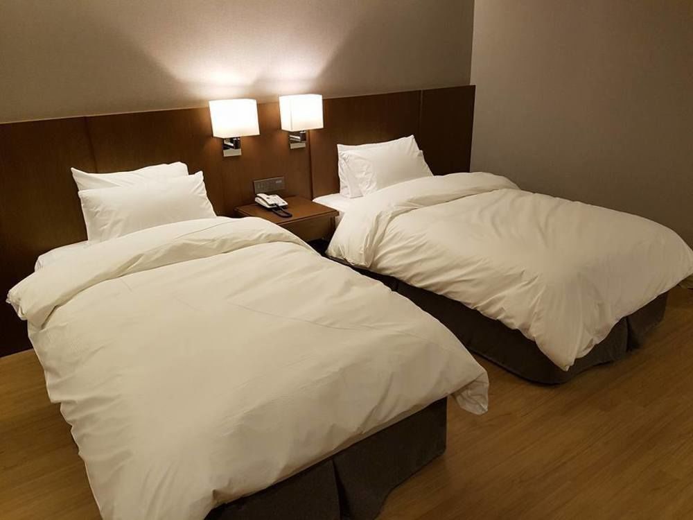 J Square Hotel And Wedding Jinju Εξωτερικό φωτογραφία